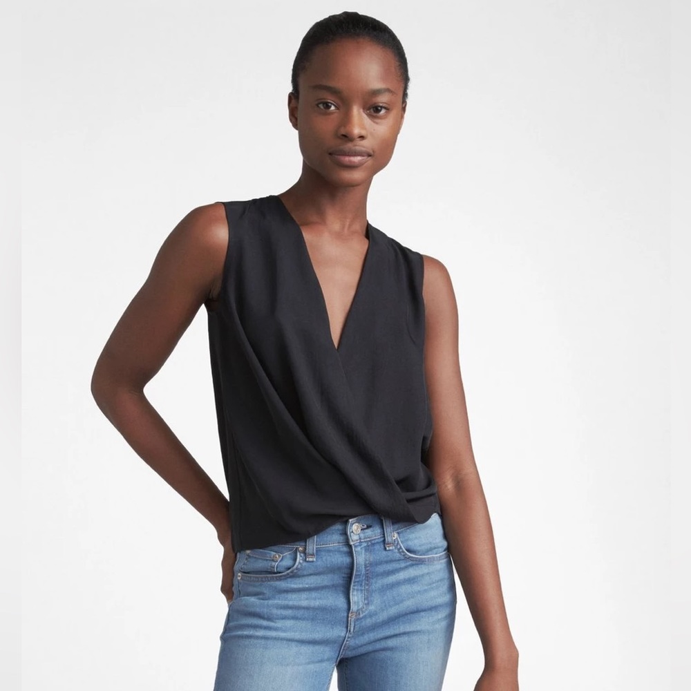 rag & bone
Victor Faux-Wrap Top Navy Blue Extra Small